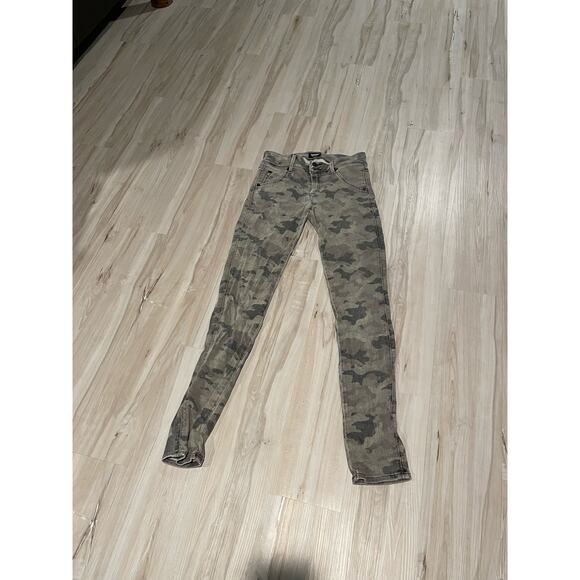 Hudson Camo Collin Flap Skinny Jean size 26 - Picture 2 of 6